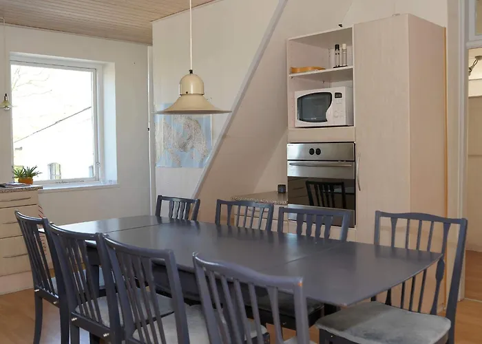 10 Person In Nordborg-by Traum نُوابورغ